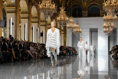 Look 3